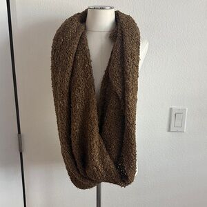 Elegant Brown Knit Infinity Scarf